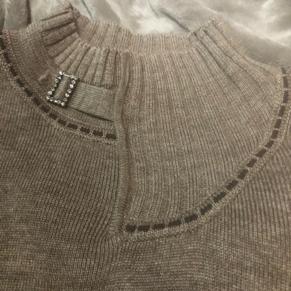Size S-M KARXINO knitted brown top. - Picture 10 of 14